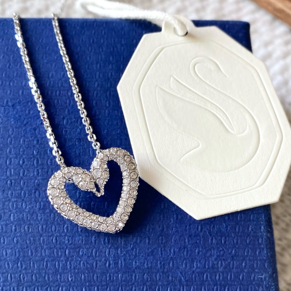 Swarovski “Sublima” White Heart Pendant Necklace - Picture 14 of 14